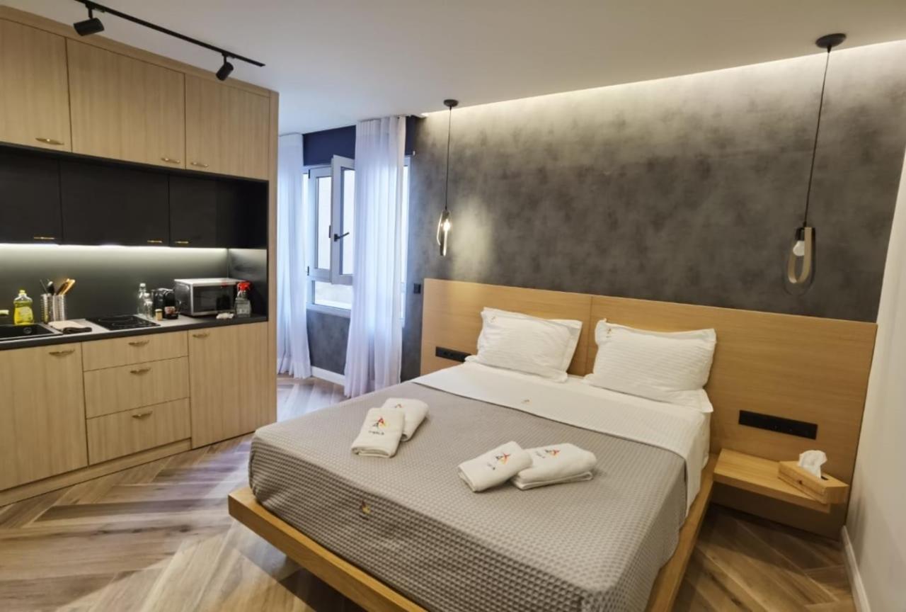 Triple A - Prime Location - Between Monastiraki & Syntagma Square-Free Parking! 아테네 외부 사진