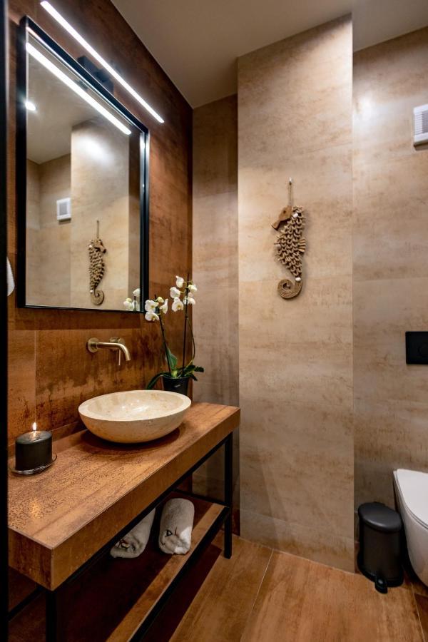 Triple A - Prime Location - Between Monastiraki & Syntagma Square-Free Parking! 아테네 외부 사진