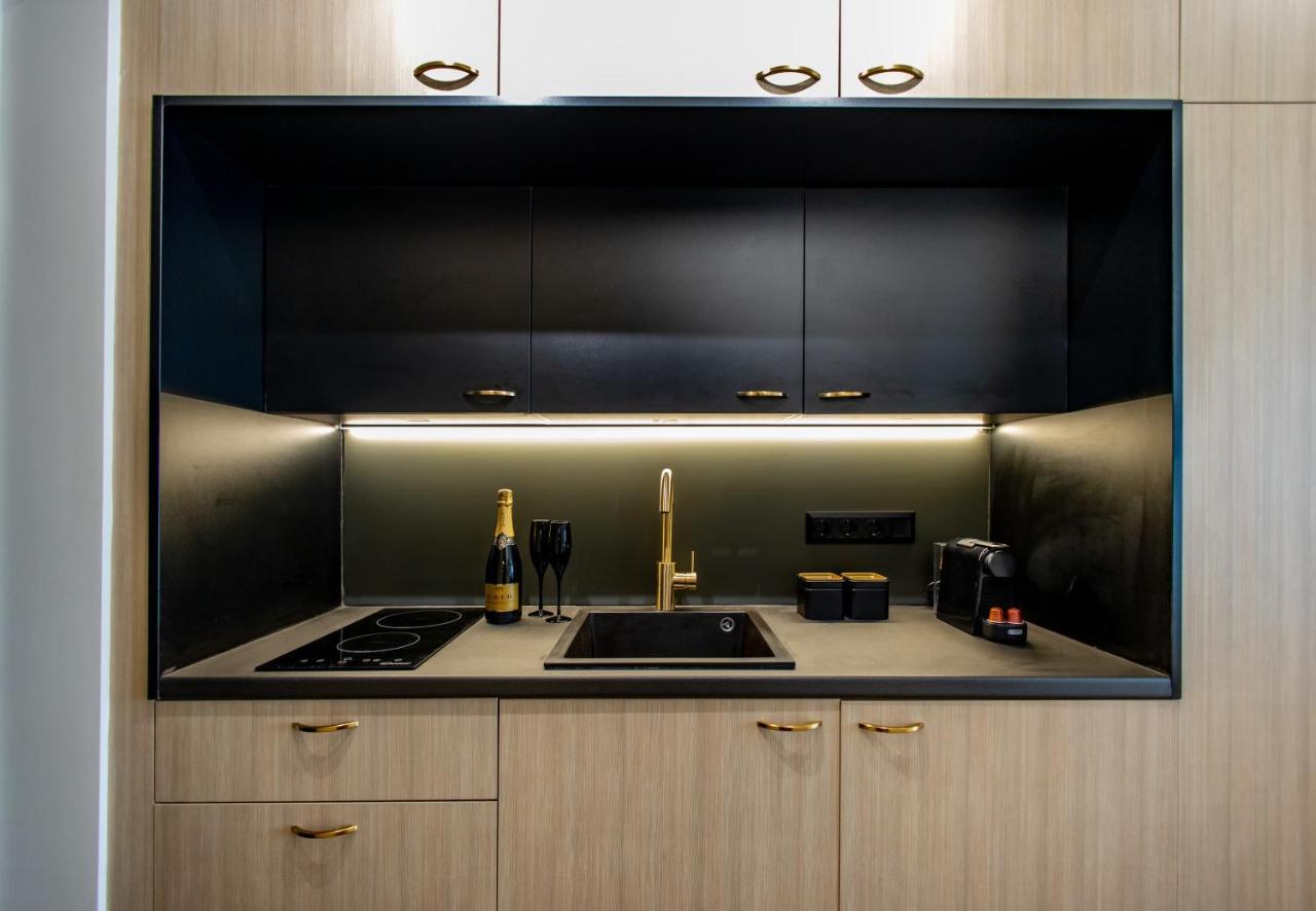Triple A - Prime Location - Between Monastiraki & Syntagma Square-Free Parking! 아테네 외부 사진