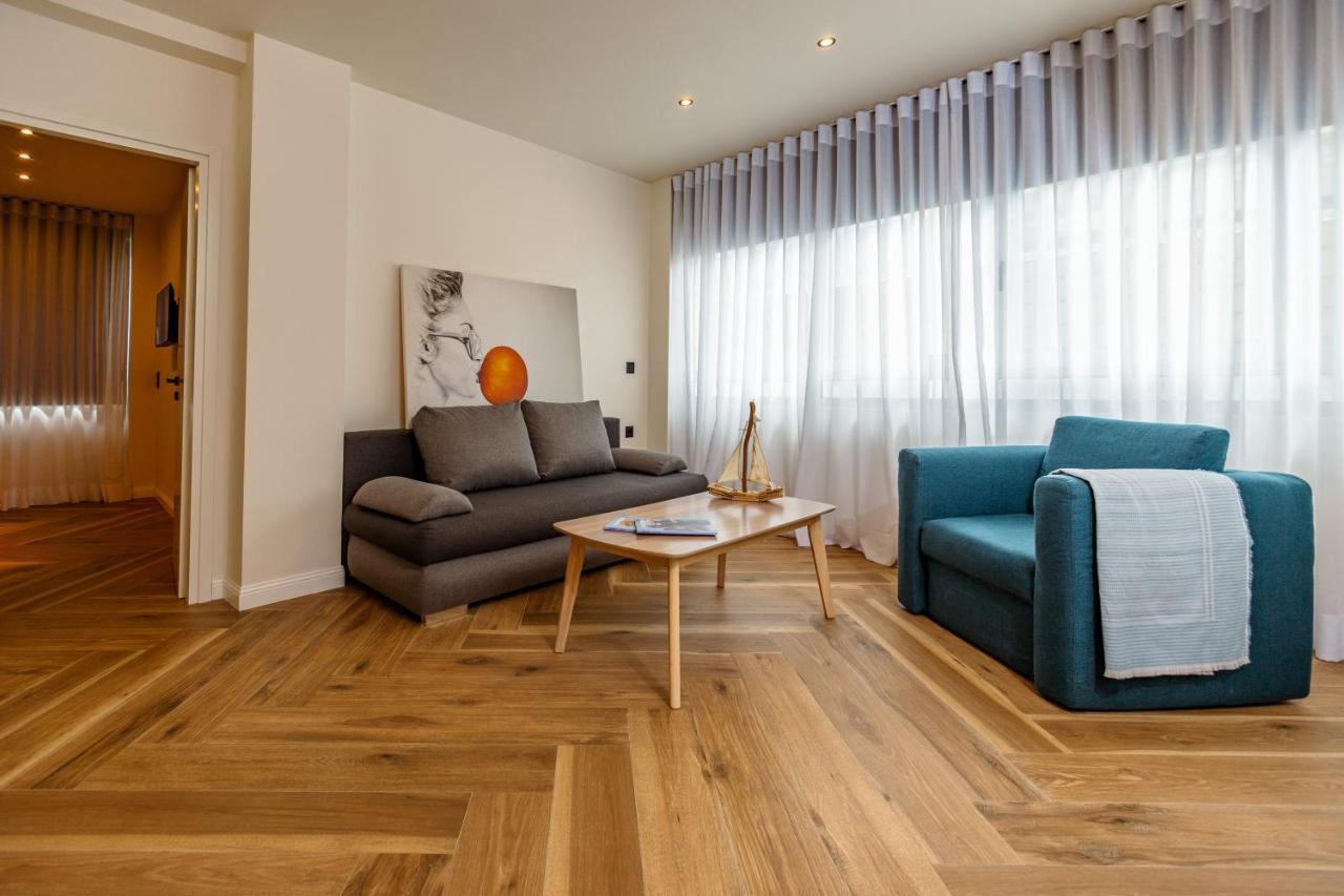 Triple A - Prime Location - Between Monastiraki & Syntagma Square-Free Parking! 아테네 외부 사진