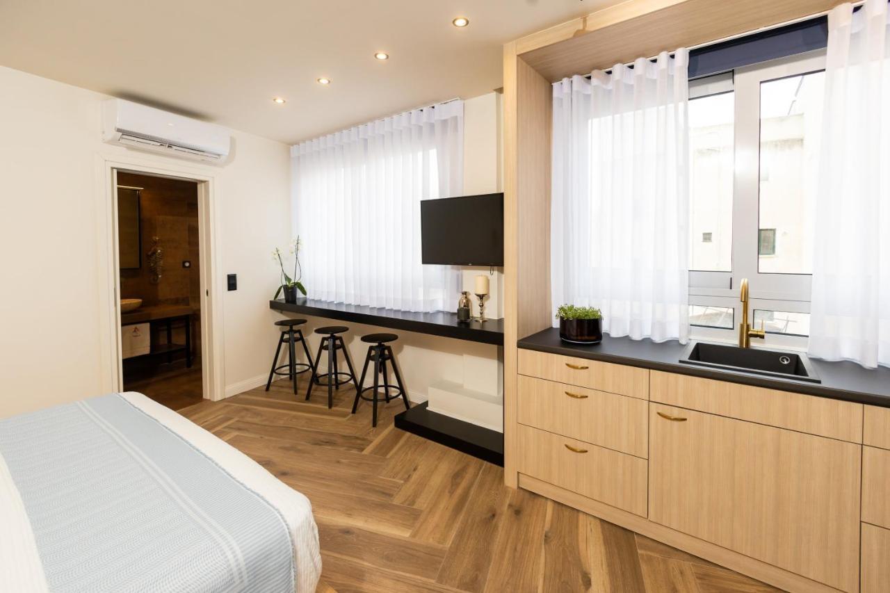 Triple A - Prime Location - Between Monastiraki & Syntagma Square-Free Parking! 아테네 외부 사진