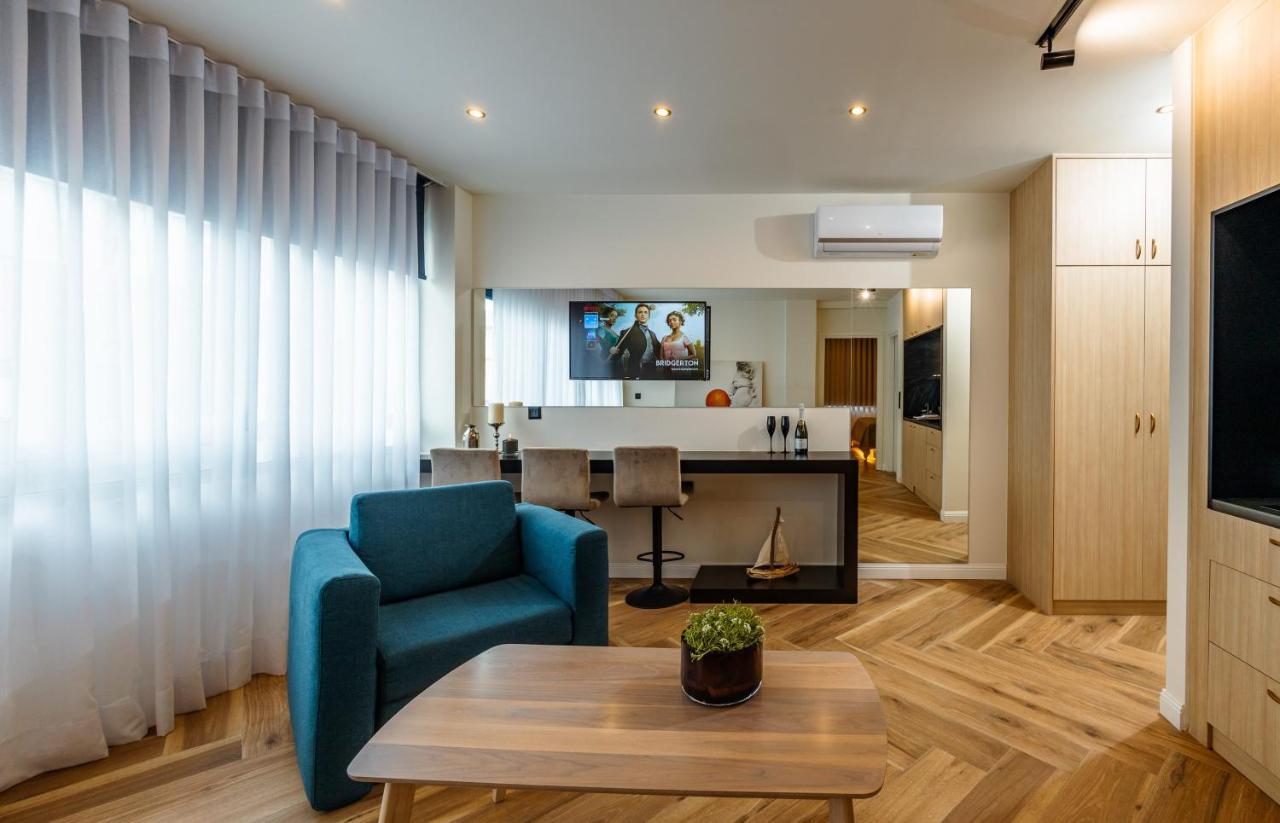 Triple A - Prime Location - Between Monastiraki & Syntagma Square-Free Parking! 아테네 외부 사진
