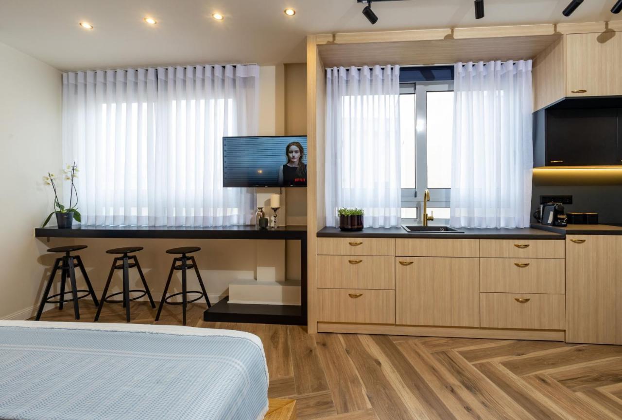 Triple A - Prime Location - Between Monastiraki & Syntagma Square-Free Parking! 아테네 외부 사진